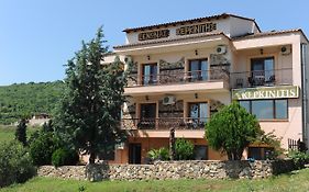 Guesthouse Kerkinitis